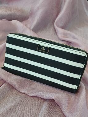 Kate Spade Large Continental Wallet Dawn Sailing Stripe NWT